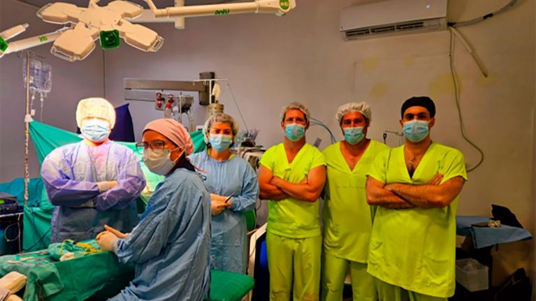 Operaron despierto a un adolescente para extirparle un tumor cerebral en hospital público provincial de Mercedes