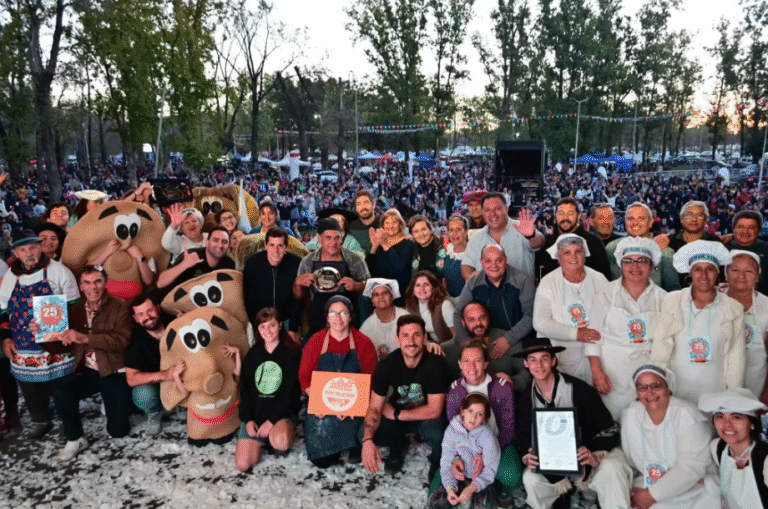 Récord de público y emoción en las bodas de plata de la Fiesta de la Torta Frita en Mercedes
